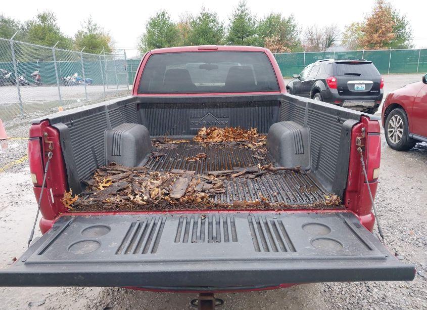 Photo 8 of 2002 Chevrolet S-10 LS (VIN 1GCDT19W228133207)