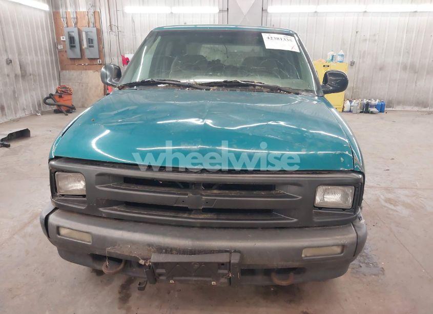 Photo 6 of 1995 Chevrolet S TRUCK S10 (VIN 1GCDT19W4S8126453)