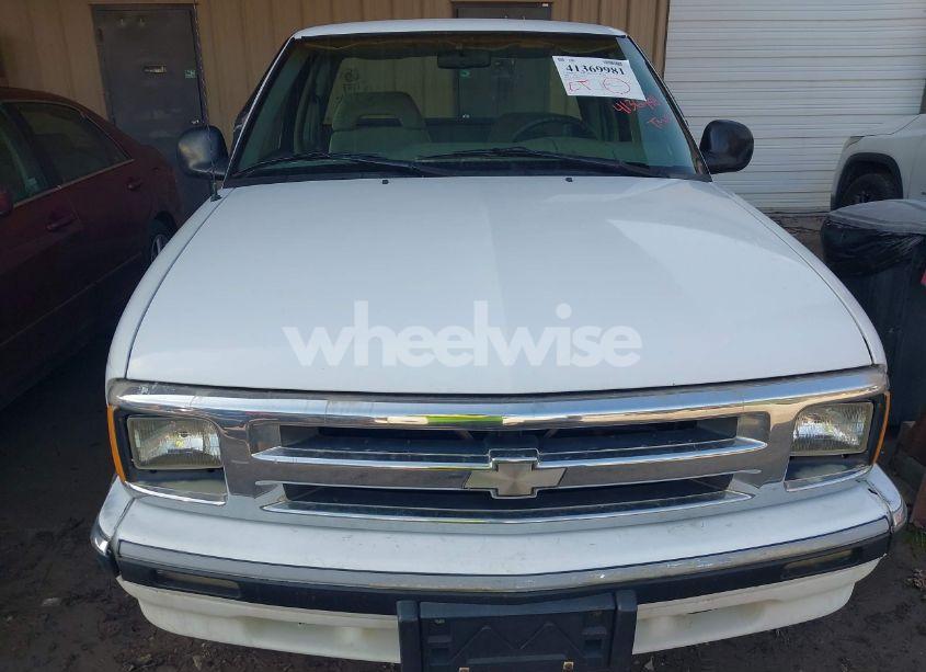 Photo 6 of 1996 Chevrolet S TRUCK S10 (VIN 1GCDT19W9TK207551)