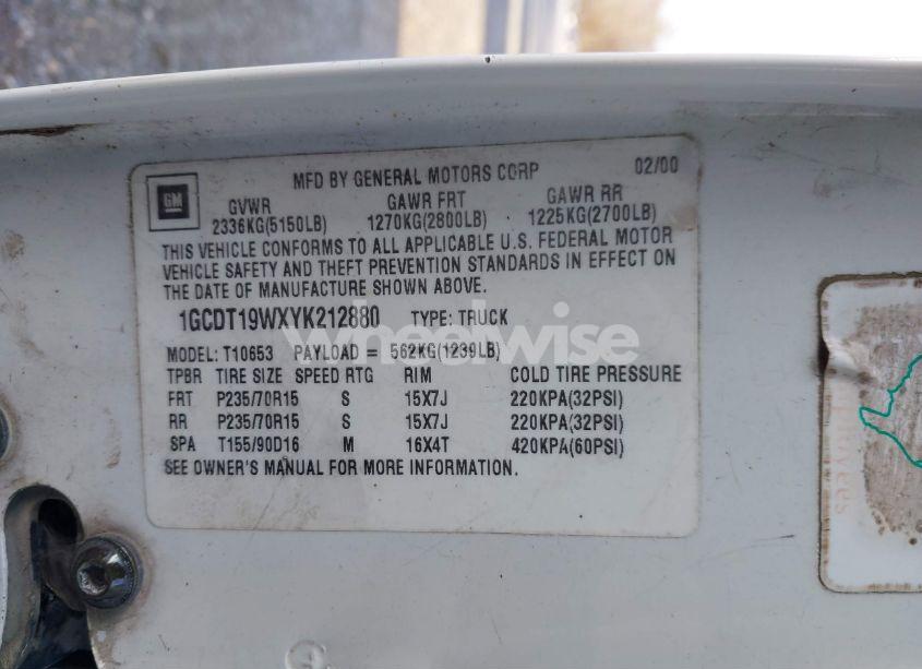 Photo 9 of 2000 Chevrolet S-10 LS (VIN 1GCDT19WXYK212880)