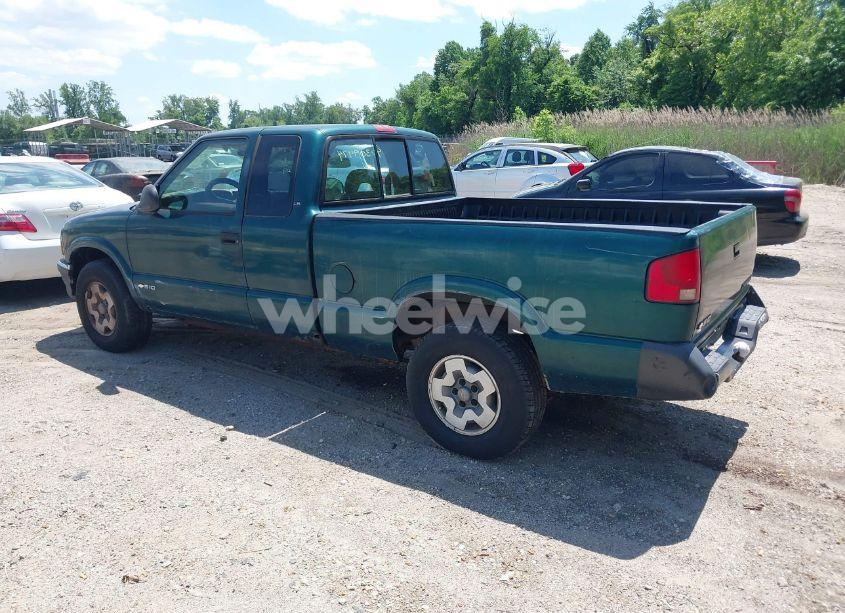 Photo 3 of 1996 Chevrolet S TRUCK S10 (VIN 1GCDT19X0TK165960)