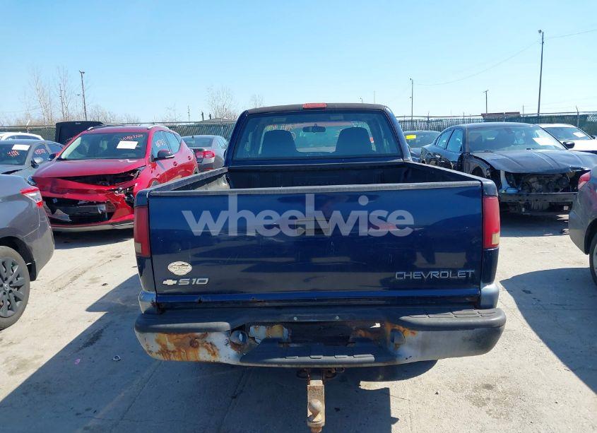Photo 16 of 2003 Chevrolet S-10 (VIN 1GCDT19X438161956)