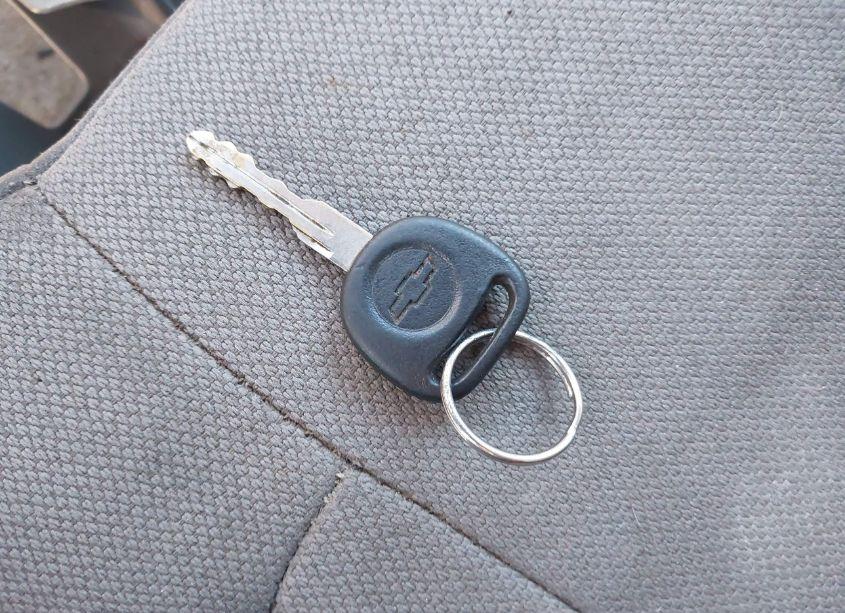 Photo 11 of 2003 Chevrolet S-10 LS (VIN 1GCDT19X438248773)