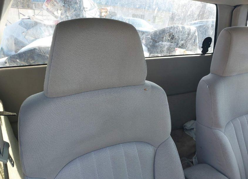 Photo 8 of 2003 Chevrolet S-10 LS (VIN 1GCDT19X438248773)