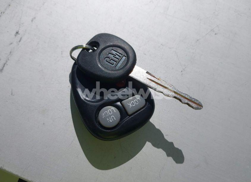 Photo 11 of 2003 Chevrolet S-10 LS (VIN 1GCDT19X838270114)