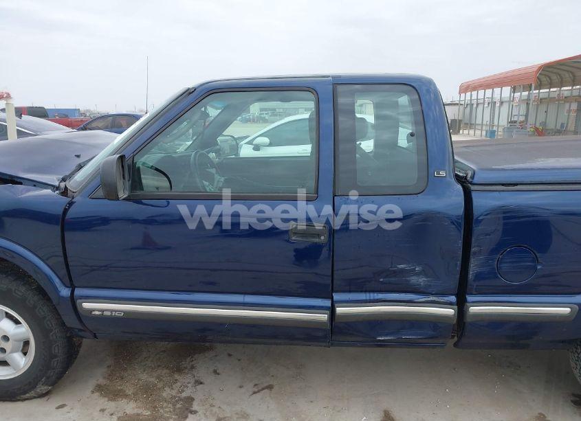 Photo 14 of 2003 Chevrolet S-10 LS (VIN 1GCDT19X838270114)