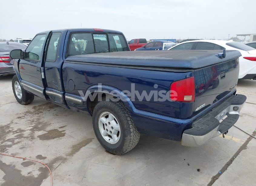 Photo 3 of 2003 Chevrolet S-10 LS (VIN 1GCDT19X838270114)