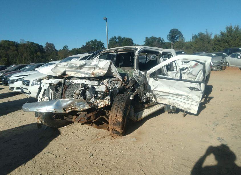 Photo 2 of 2008 Chevrolet Colorado LT (VIN 1GCDT49EX88232231)