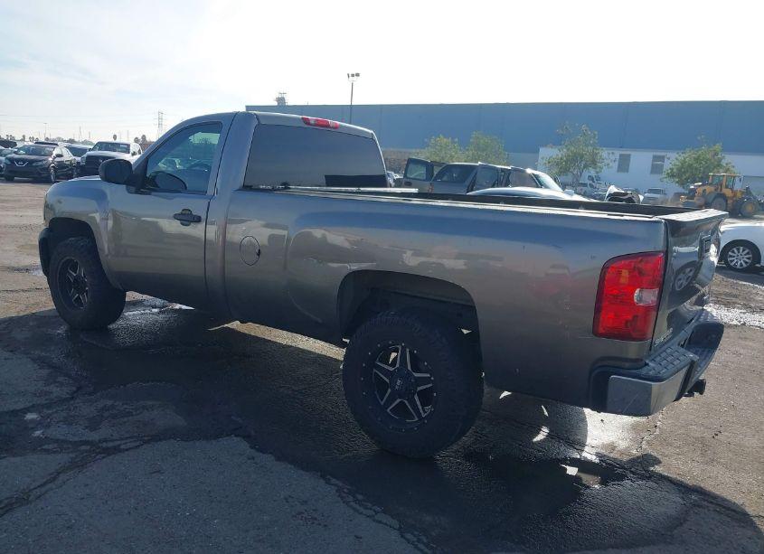 Photo 3 of 2008 Chevrolet Silverado 1500 WORK TRUCK (VIN 1GCEC14048Z295155)