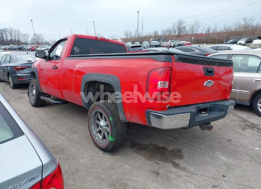 Photo 3 of 2007 Chevrolet Silverado 1500 LT1 (VIN 1GCEC14067E553861)