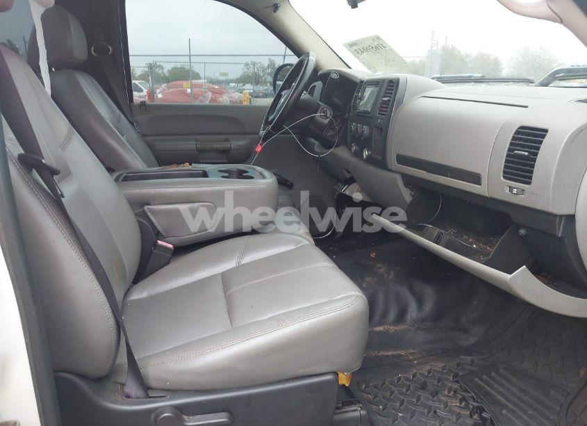 Photo 5 of 2007 Chevrolet Silverado 1500 WORK TRUCK (VIN 1GCEC14C17Z516588)