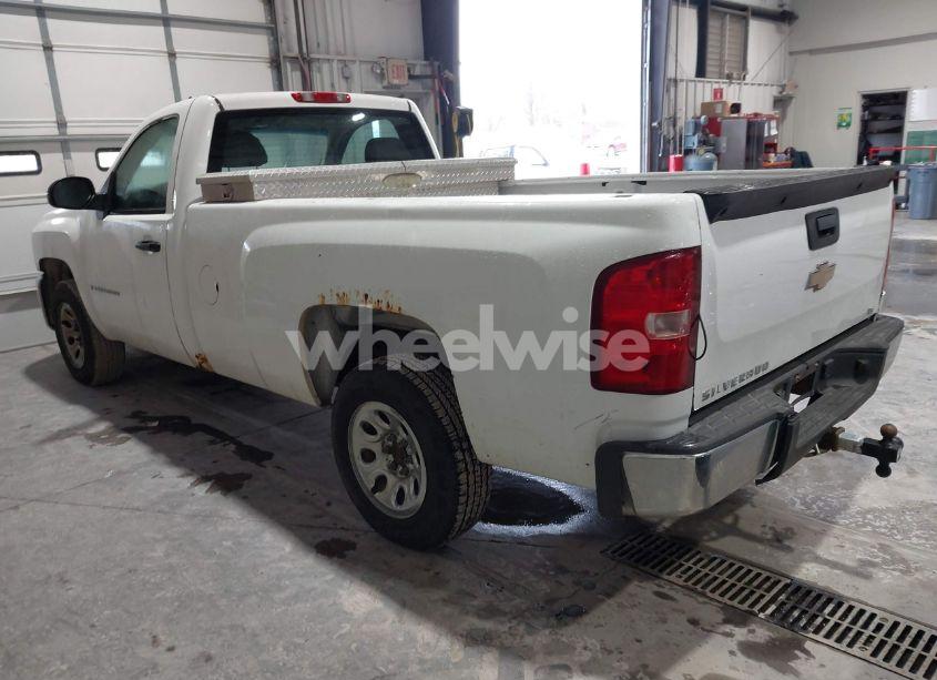 Photo 3 of 2007 Chevrolet Silverado 1500 WORK TRUCK (VIN 1GCEC14C27Z621320)