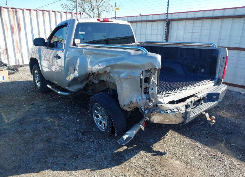 Photo 3 of 2007 Chevrolet Silverado 1500 WORK TRUCK (VIN 1GCEC14C37Z552752)