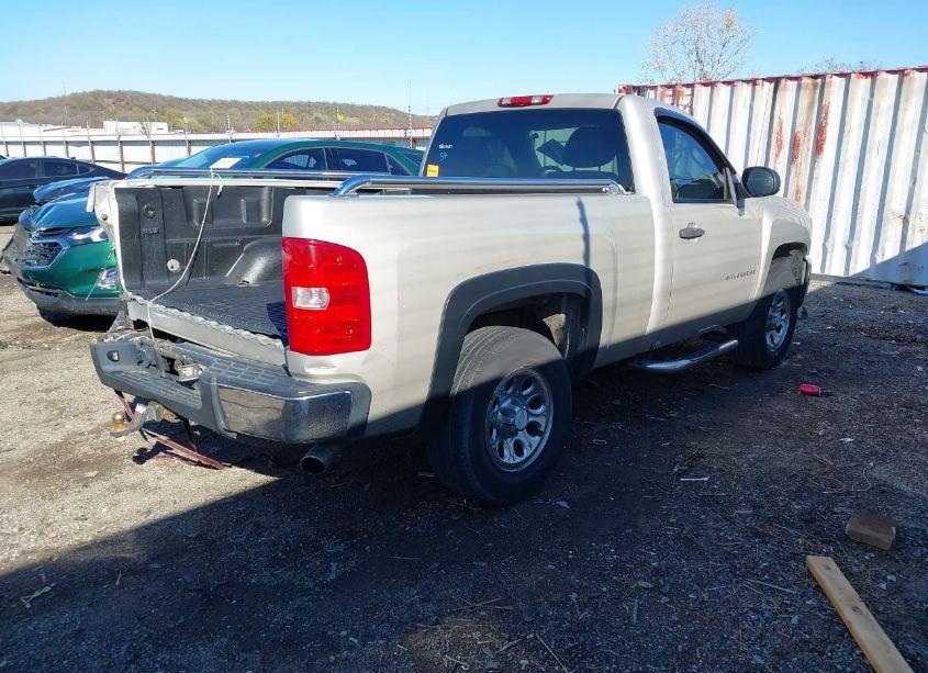 Photo 4 of 2007 Chevrolet Silverado 1500 WORK TRUCK (VIN 1GCEC14C37Z552752)