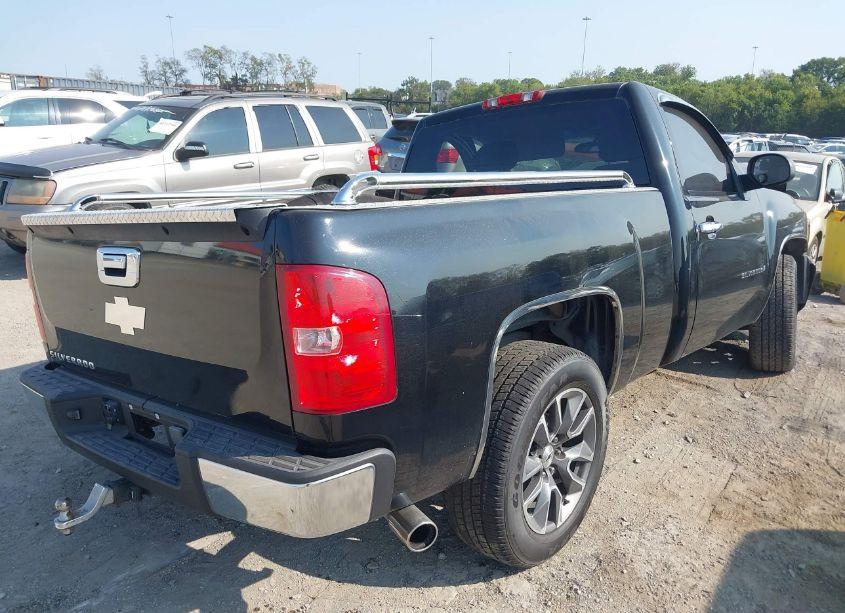 Photo 4 of 2007 Chevrolet Silverado 1500 WORK TRUCK (VIN 1GCEC14C67Z552907)