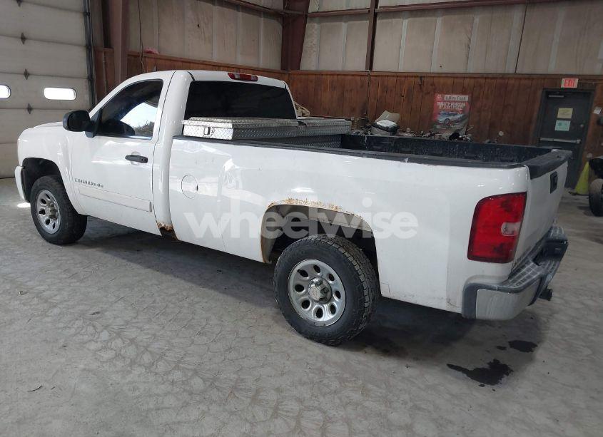 Photo 3 of 2007 Chevrolet Silverado 1500 LT1 (VIN 1GCEC14C77Z610796)