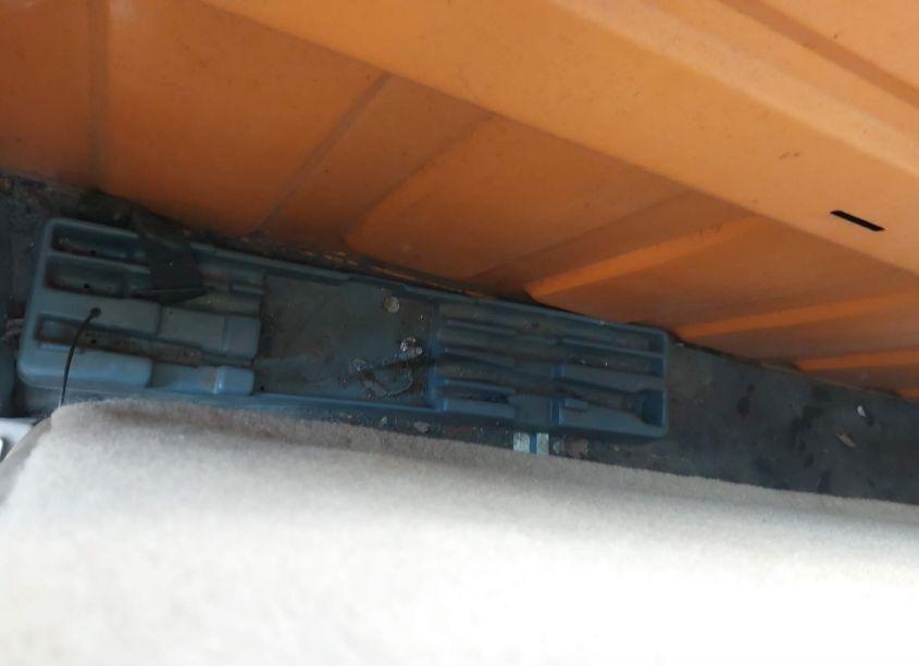 Photo 8 of 1993 Chevrolet Gmt-400 C1500 (VIN 1GCEC14CXPE246171)