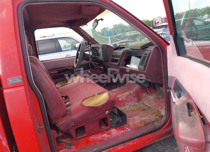 Photo 5 of 1994 Chevrolet Gmt-400 C1500 (VIN 1GCEC14H0RE178736)