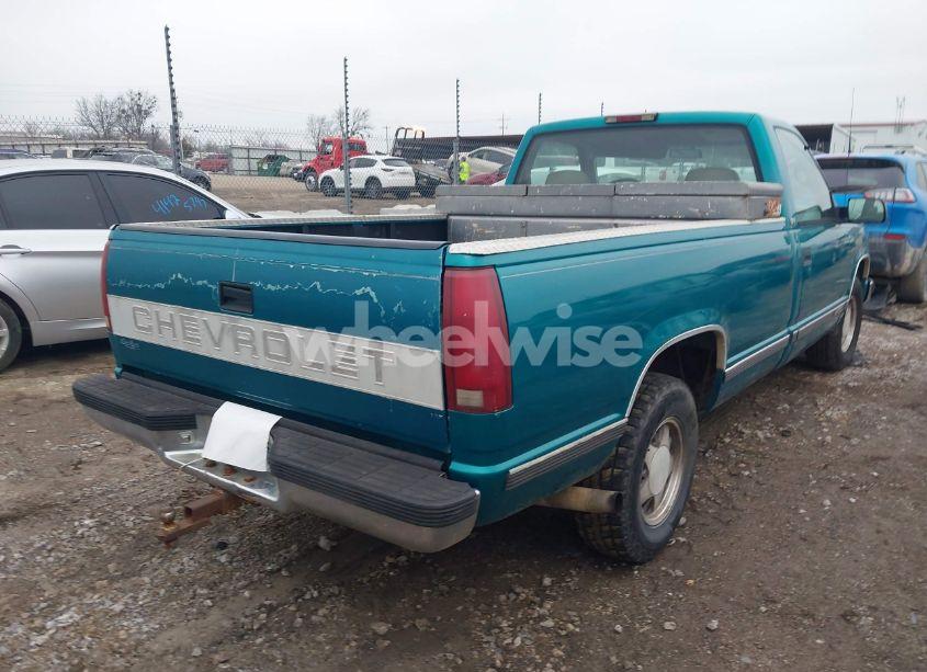 Photo 4 of 1995 Chevrolet Gmt-400 C1500 (VIN 1GCEC14H0SZ180226)
