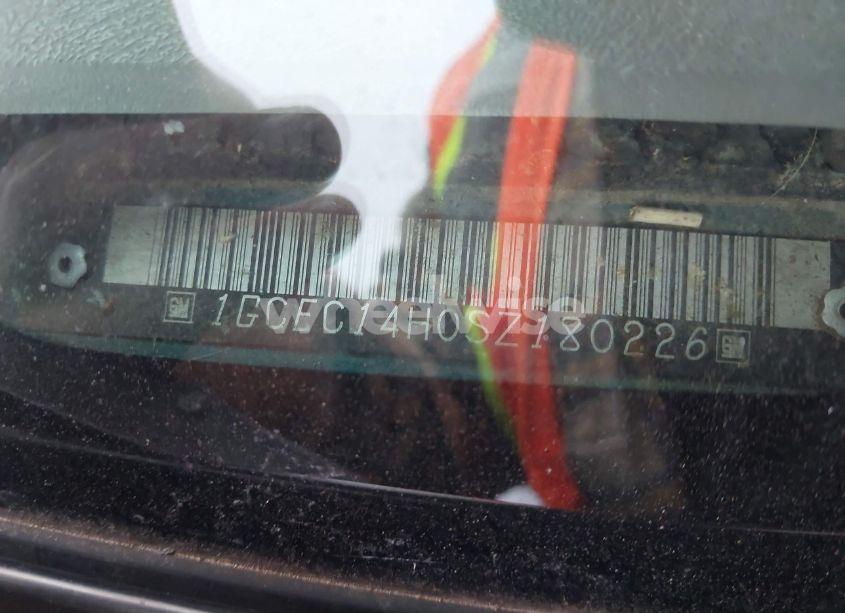 Photo 9 of 1995 Chevrolet Gmt-400 C1500 (VIN 1GCEC14H0SZ180226)