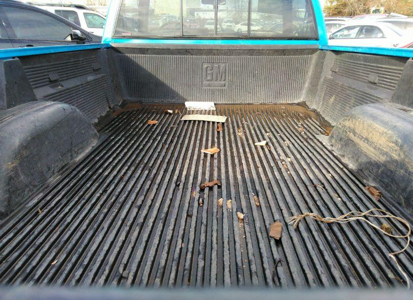 Photo 8 of 1991 Chevrolet Gmt-400 C1500 (VIN 1GCEC14H3ME140670)