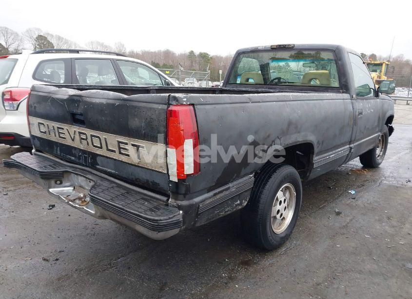 Photo 4 of 1994 Chevrolet Gmt-400 C1500 (VIN 1GCEC14K2RE115813)