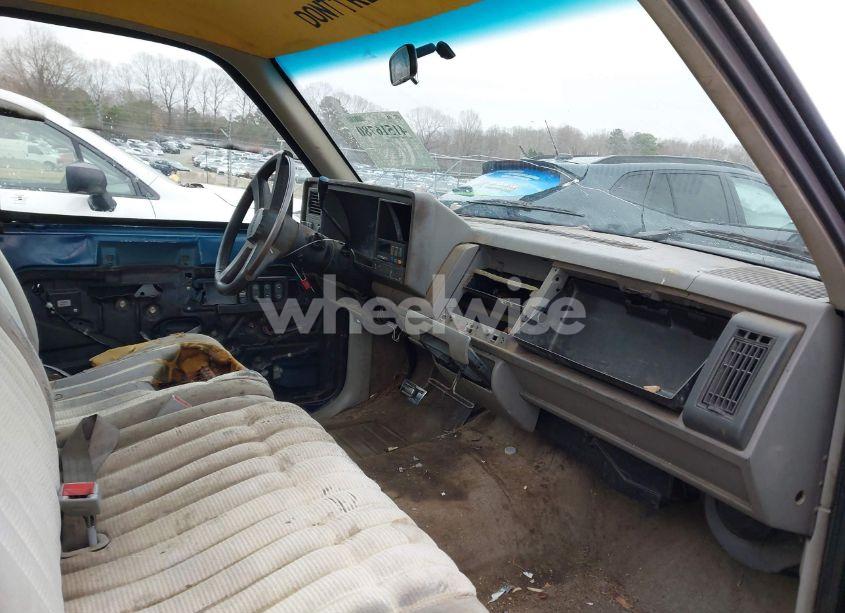Photo 5 of 1994 Chevrolet Gmt-400 C1500 (VIN 1GCEC14K2RE115813)