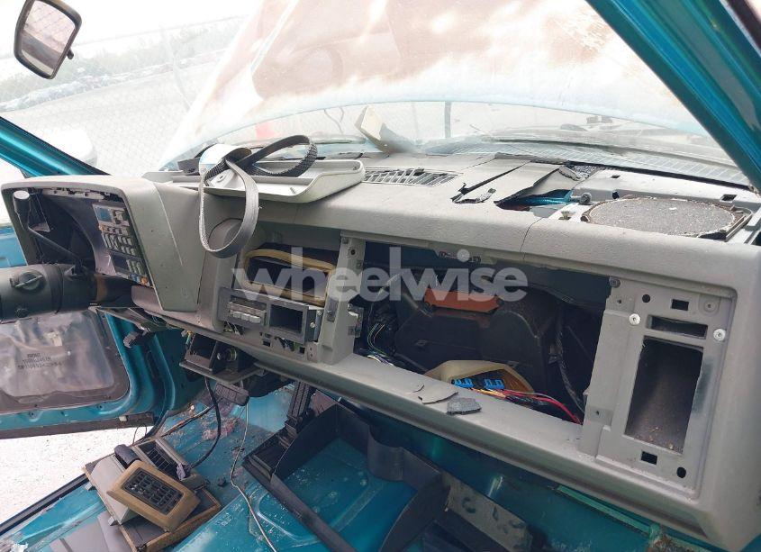 Photo 14 of 1994 Chevrolet Gmt-400 C1500 (VIN 1GCEC14K2RE156636)