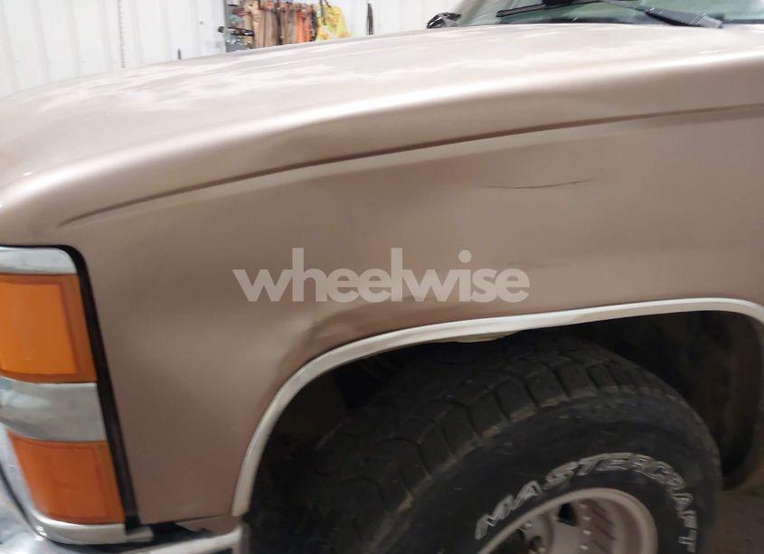 Photo 21 of 1995 Chevrolet Gmt-400 C1500 (VIN 1GCEC14K2SZ102624)