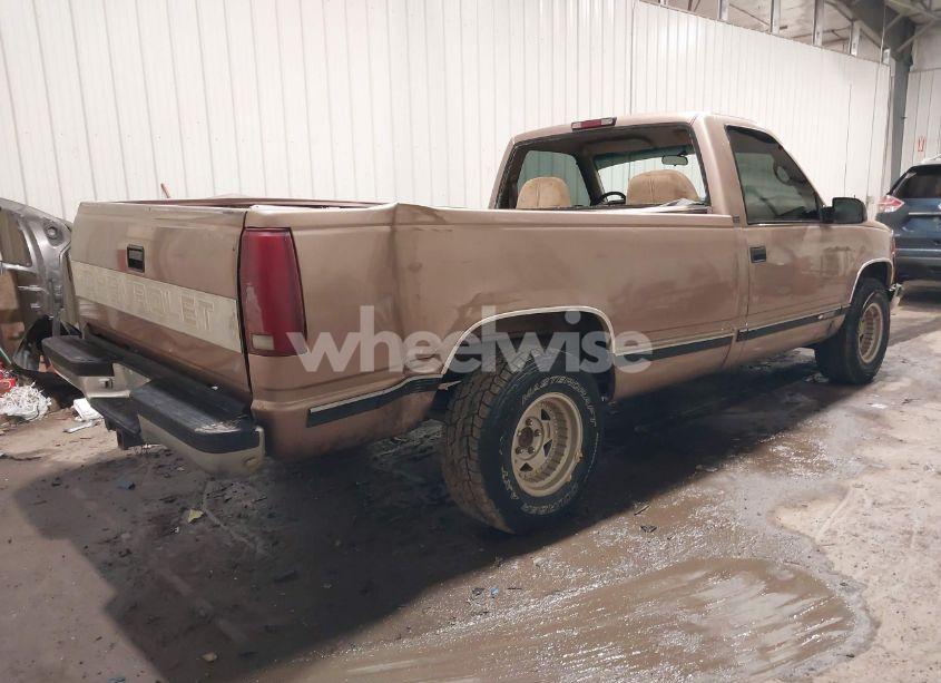 Photo 4 of 1995 Chevrolet Gmt-400 C1500 (VIN 1GCEC14K2SZ102624)