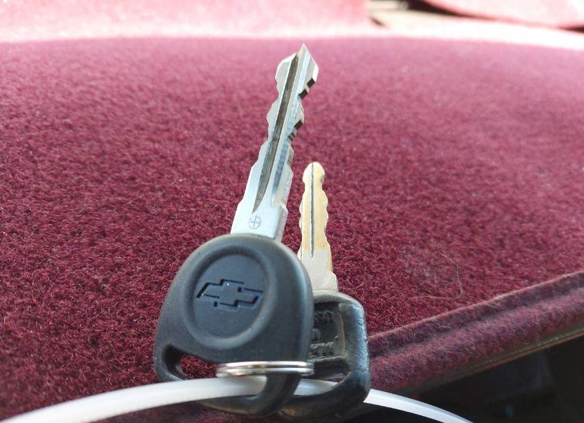 Photo 11 of 1995 Chevrolet Gmt-400 C1500 (VIN 1GCEC14K5SZ135987)