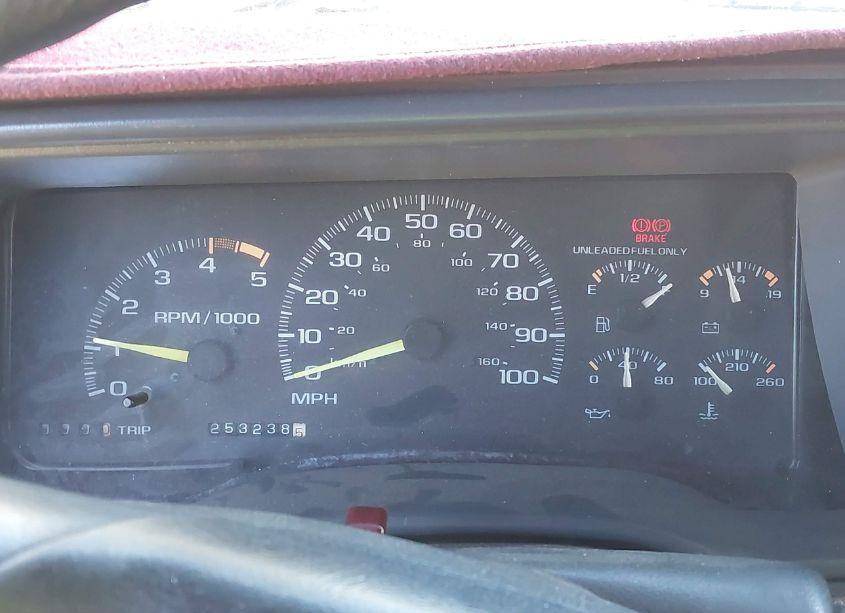 Photo 7 of 1995 Chevrolet Gmt-400 C1500 (VIN 1GCEC14K5SZ135987)