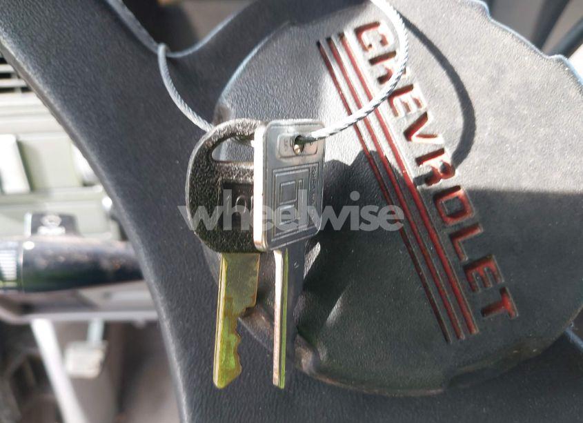 Photo 11 of 1992 Chevrolet Gmt-400 C1500 (VIN 1GCEC14K6NE173594)