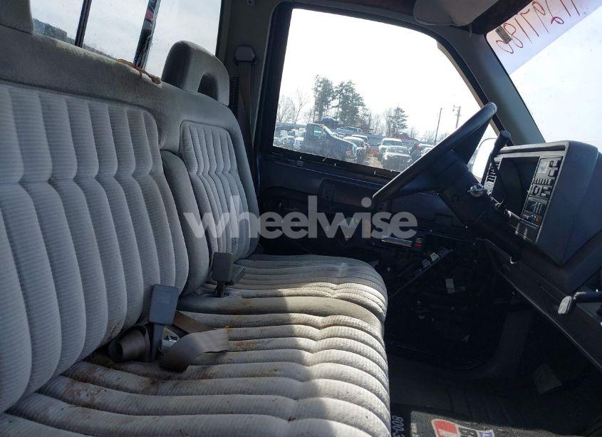 Photo 5 of 1992 Chevrolet Gmt-400 C1500 (VIN 1GCEC14K6NE173594)