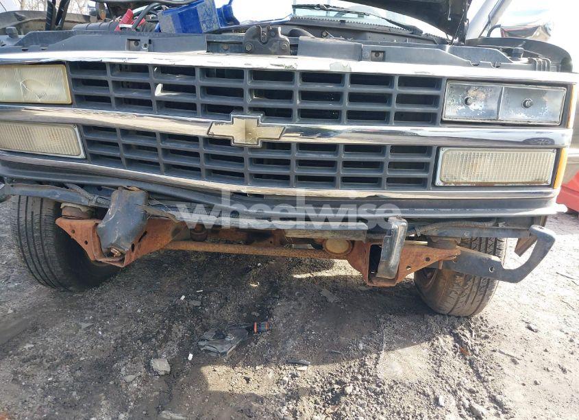 Photo 6 of 1992 Chevrolet Gmt-400 C1500 (VIN 1GCEC14K6NE173594)