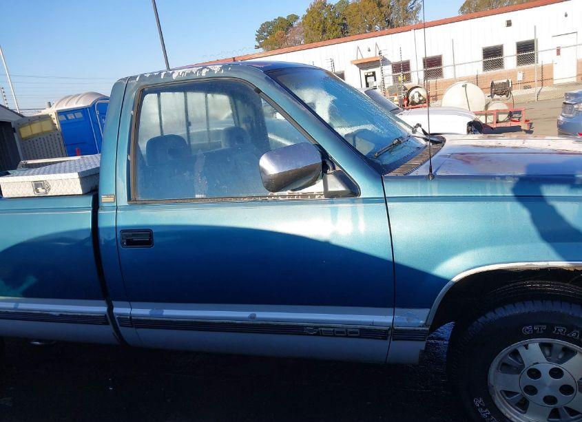 Photo 14 of 1992 Chevrolet Gmt-400 C1500 (VIN 1GCEC14K8NE161740)