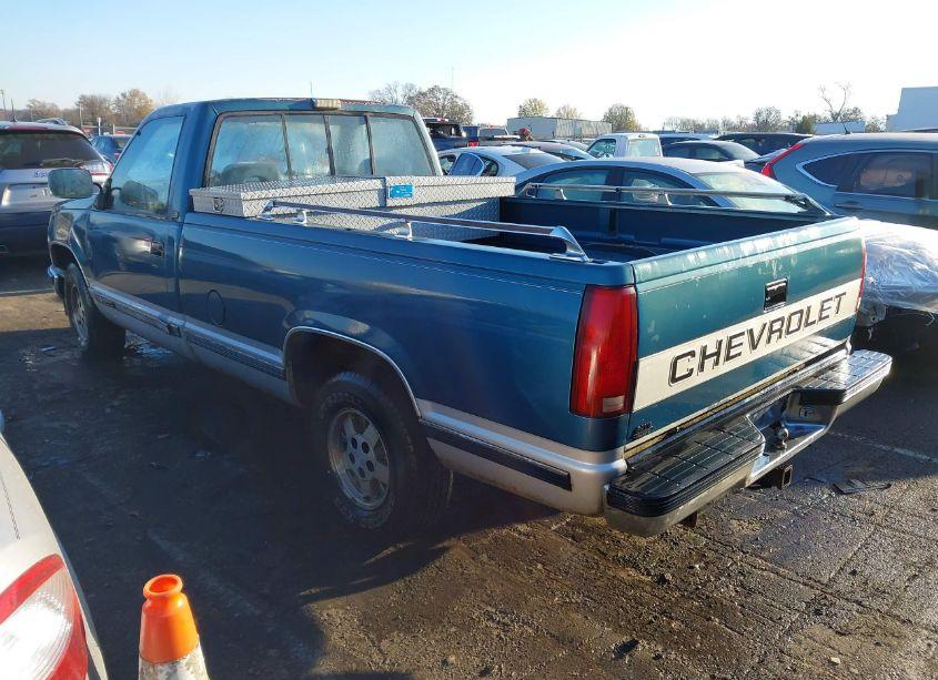 Photo 3 of 1992 Chevrolet Gmt-400 C1500 (VIN 1GCEC14K8NE161740)
