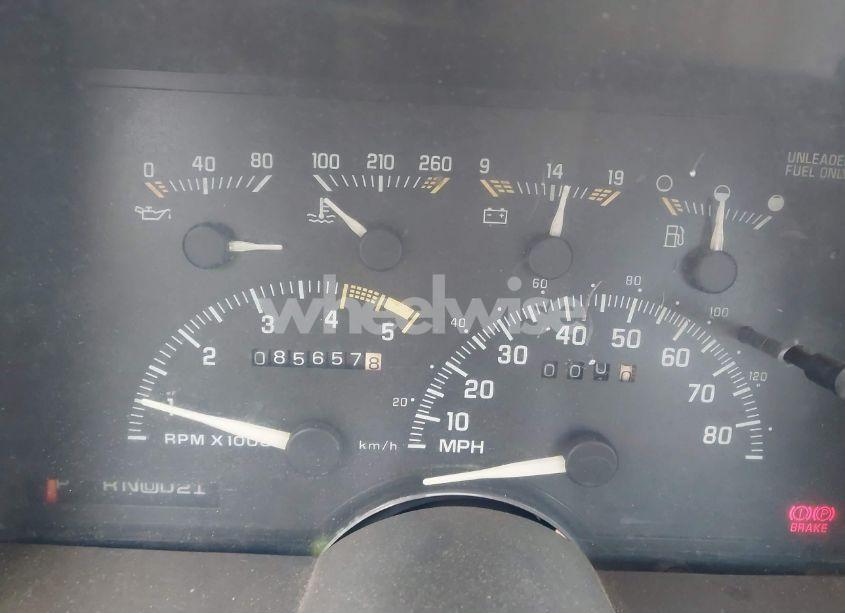 Photo 7 of 1994 Chevrolet Gmt-400 C1500 (VIN 1GCEC14K8RE198454)