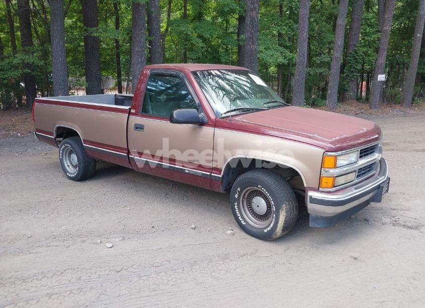 1997 Chevrolet C1500 FLEETSIDE (VIN 1GCEC14R1VZ186100) main photo