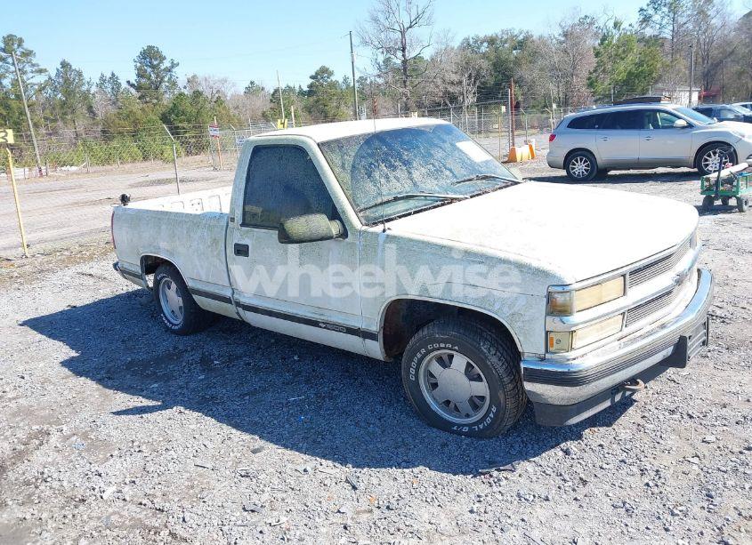 1998 Chevrolet C1500 FLEETSIDE (VIN 1GCEC14R1WZ206198) main photo