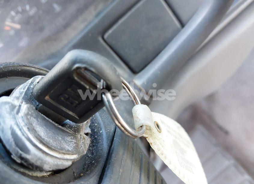 Photo 11 of 1998 Chevrolet C1500 FLEETSIDE (VIN 1GCEC14R1WZ206198)