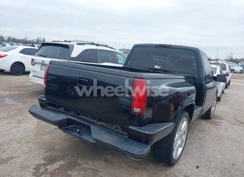 Photo 4 of 1998 Chevrolet C1500 FLEETSIDE (VIN 1GCEC14R4WZ149155)