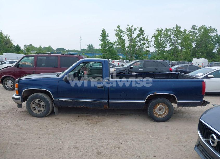 Photo 15 of 1996 Chevrolet Gmt-400 C1500 (VIN 1GCEC14R7TZ209490)