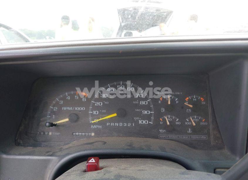 Photo 7 of 1996 Chevrolet Gmt-400 C1500 (VIN 1GCEC14R7TZ209490)