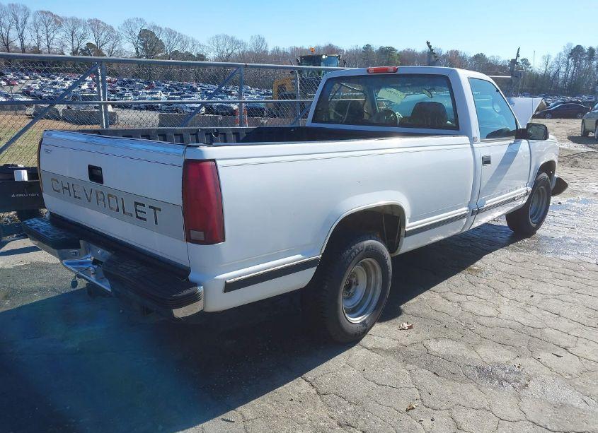 Photo 4 of 1996 Chevrolet Gmt-400 C1500 (VIN 1GCEC14R8TZ167489)