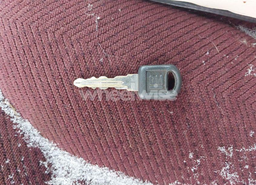 Photo 11 of 1996 Chevrolet Gmt-400 C1500 (VIN 1GCEC14RXTZ214702)