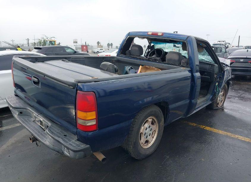 Photo 4 of 2002 Chevrolet Silverado 1500 LS (VIN 1GCEC14T02Z163950)