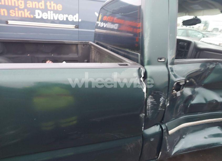 Photo 17 of 2004 Chevrolet Silverado 1500 LS (VIN 1GCEC14T04Z302610)