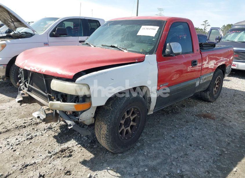 Photo 2 of 2000 Chevrolet Silverado 1500 LS (VIN 1GCEC14T0YZ118452)