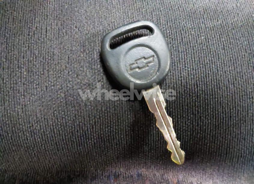 Photo 11 of 2001 Chevrolet Silverado 1500 LS (VIN 1GCEC14T21Z174964)